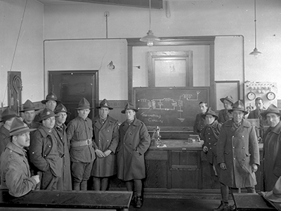 NZ First World War soldiers in classroom 